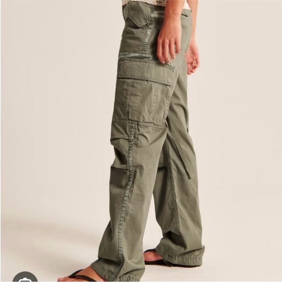 Abercrombie & Fitch Pants - A&F Y2K 2000’s Olive Green Utility Cargo Pants